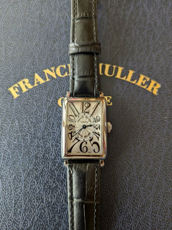 フランクミュラー ロングアイランド （高級時計）の商品画像 - 査定依頼日：2026年2月3日 - 最高査定価格：750,000円