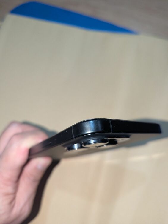 iPhone 16 Pro Max 256GB SIMフリー（スマホ）の商品画像 - 査定依頼日：2025年11月19日 - 最高査定価格：136,000円