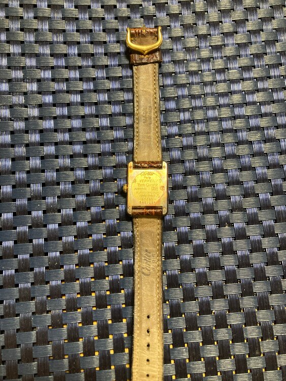 カルティエ タンク 80161595700（高級時計）の商品画像 - 査定依頼日：2025年3月27日 - 最高査定価格：200,000円