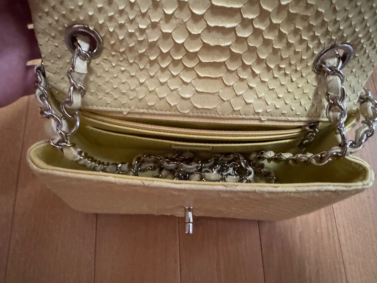 商品名不明　18092501（ブランドバッグ）の商品画像 - 査定依頼日：2025年7月19日 - 最高査定価格：400,000円