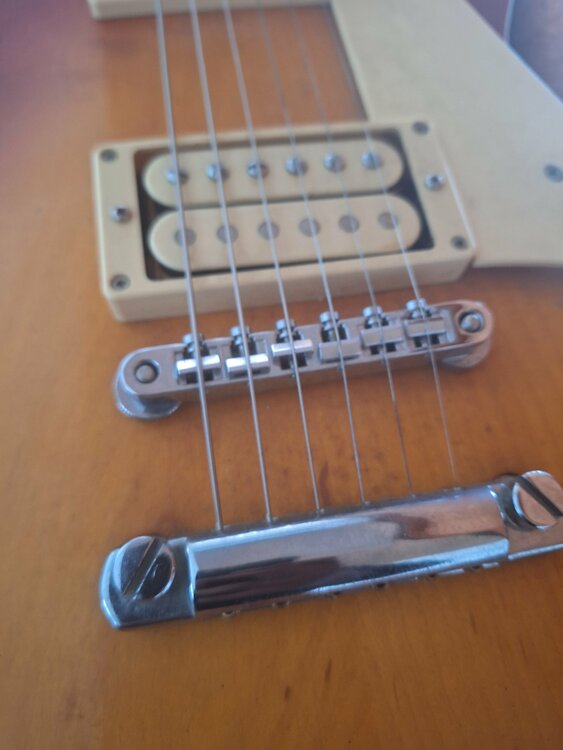 Burny （ピアノ・楽器・PA機材）の商品画像 - 査定依頼日：2026年4月13日 - 最高査定価格：60,000円