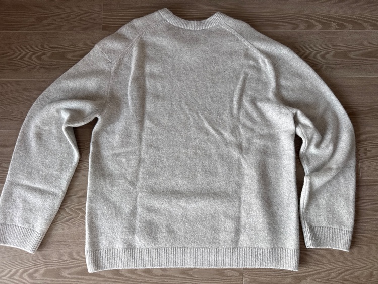 ニット（古着・ファッション）の商品画像 - 査定依頼日：2026年3月13日 - 最高査定価格：10,000円