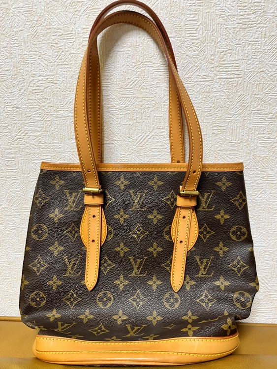 ルイヴィトン　モノグラムバケット（ブランドバッグ）の商品画像 - 査定依頼日：2026年10月1日 - 最高査定価格：100,000円