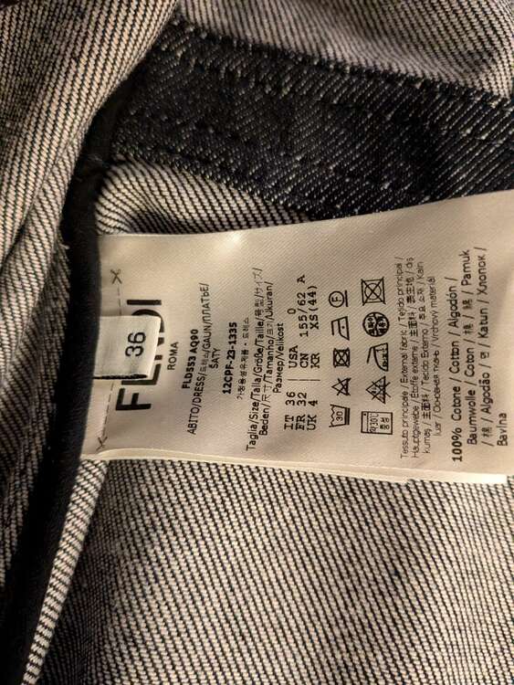 フェンディ  （ブランドバッグ）の商品画像 - 査定依頼日：2025年5月26日 - 最高査定価格：140,000円