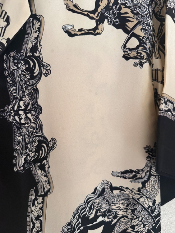 柄シャツ（古着・ファッション）の商品画像 - 査定依頼日：2026年9月3日 - 最高査定価格：10,000円