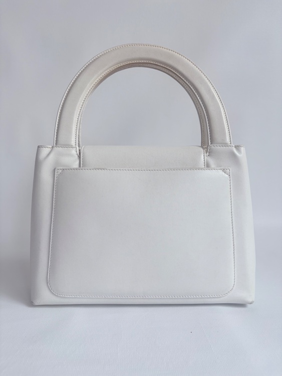 ショッピングバッグ（ブランドバッグ）の商品画像 - 査定依頼日：2025年7月14日 - 最高査定価格：400,000円