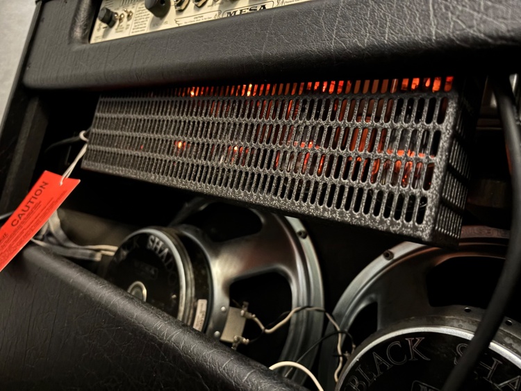 メサ・ブギー LONE STAR  2x12 USA使用110V（ピアノ・楽器・PA機材）の商品画像 - 査定依頼日：2026年3月29日 - 最高査定価格：3,000円