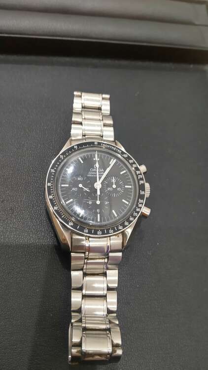 オメガスピードマスタープロフェッショナル（高級時計）の商品画像 - 査定依頼日：2025年4月29日 - 最高査定価格：650,000円
