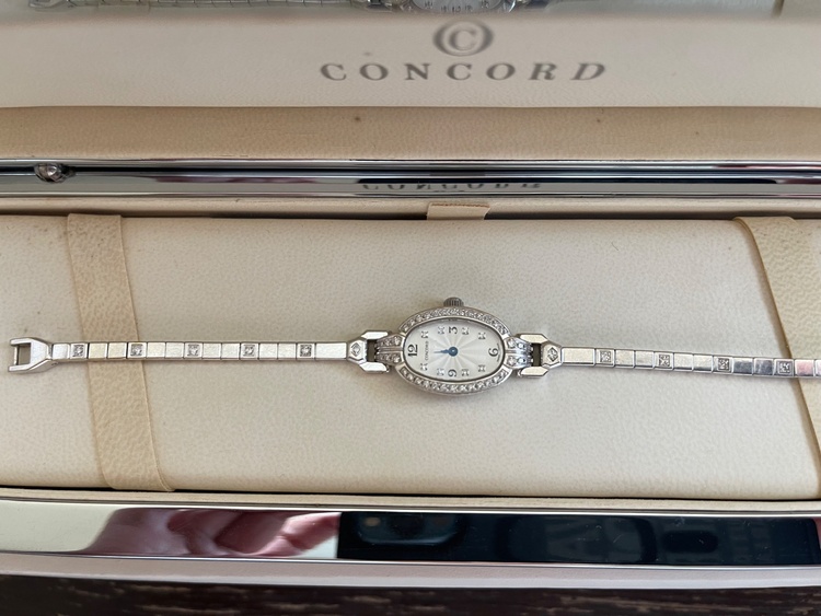 Concorde（高級時計）の商品画像 - 査定依頼日：2026年2月22日 - 最高査定価格：355,000円