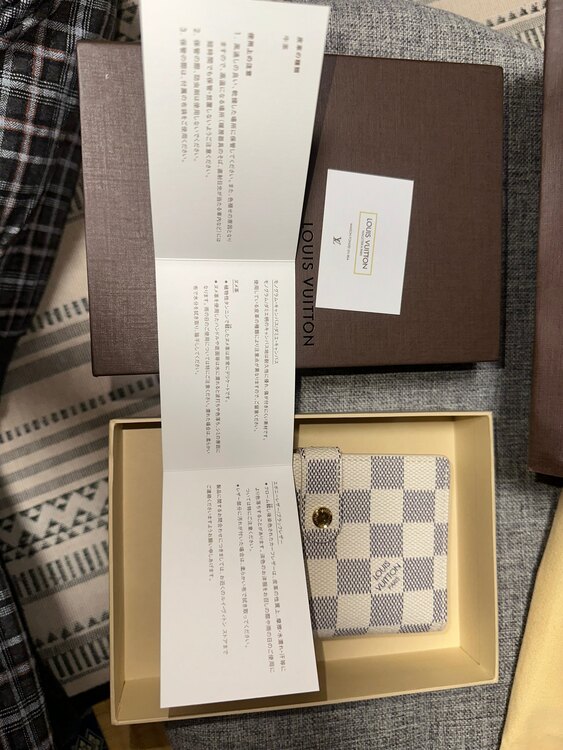 ルイヴィトン ポルトフォイユ・ヴィエノワイニシャル入り（ブランド財布・小物）の商品画像 - 査定依頼日：2025年4月30日 - 最高査定価格：8,000円