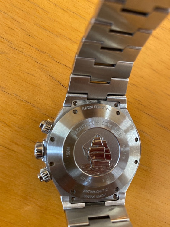 ヴァシュロン コンスタンタン オーヴァーシーズ 49150b01a-909（高級時計）の商品画像 - 査定依頼日：2025年11月17日 - 最高査定価格：2,350,000円