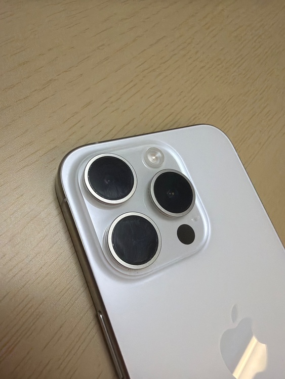 iPhone15pro SIMフリー（スマホ）の商品画像 - 査定依頼日：2026年2月3日 - 最高査定価格：83,000円