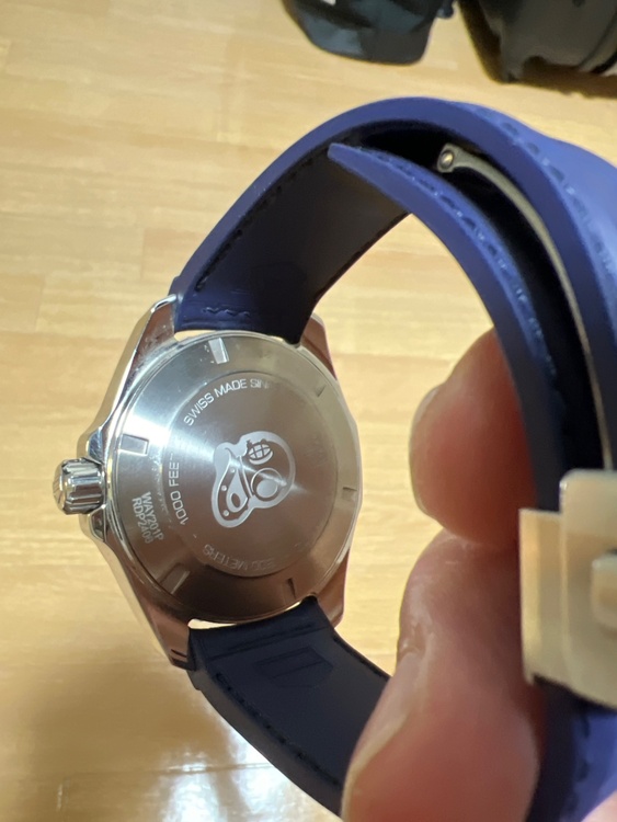 タグホイヤー アクアレーサー （高級時計）の商品画像 - 査定依頼日：2026年4月11日 - 最高査定価格：200,000円