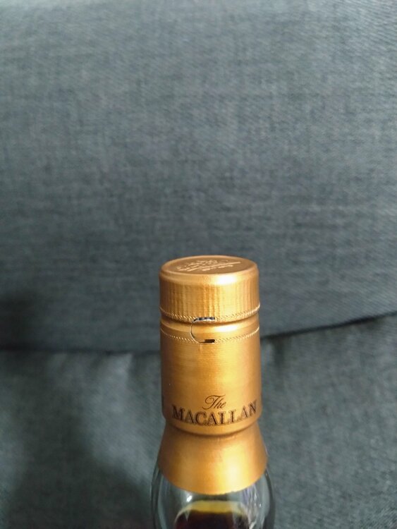 ザ・マッカラン10年 10th（お酒）の商品画像 - 査定依頼日：2025年12月15日 - 最高査定価格：190,000円