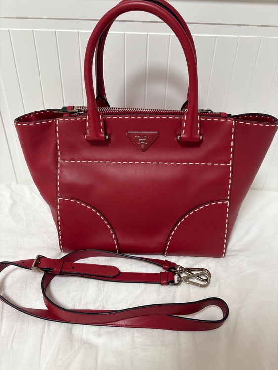 プラダ  （ブランドバッグ）の商品画像 - 査定依頼日：2025年11月18日 - 最高査定価格：60,000円