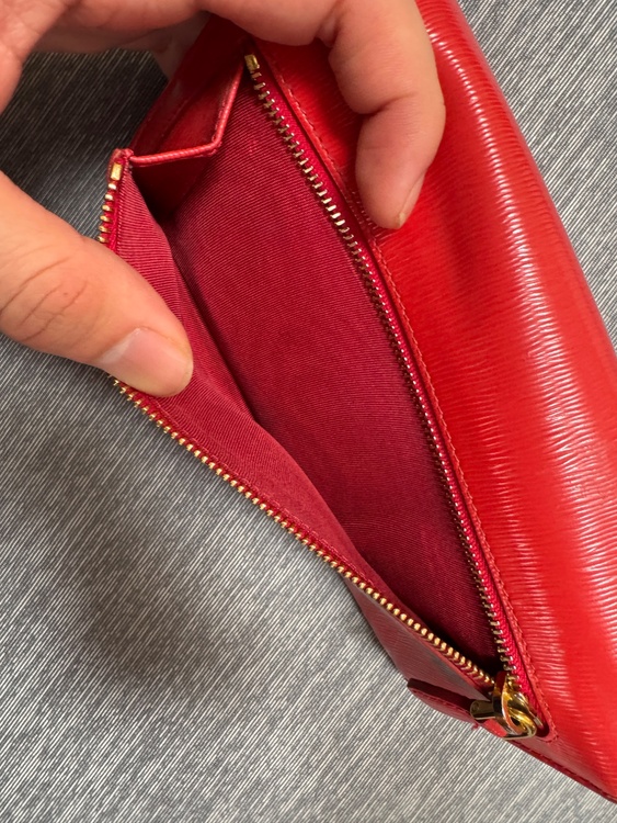 サフィアーノレザー（ブランドバッグ）の商品画像 - 査定依頼日：2026年1月30日 - 最高査定価格：20,000円