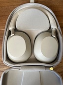 SONY WH-1000XM5-SM プラチナシルバー（オーディオ・スピーカー）の商品画像 - 査定依頼日：2025年11月15日 - 最高査定価格：12,000円