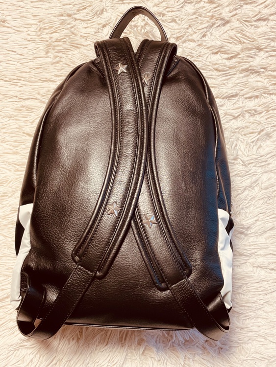 ジバンシィ  （ブランドバッグ）の商品画像 - 査定依頼日：2025年12月7日 - 最高査定価格：12,000円