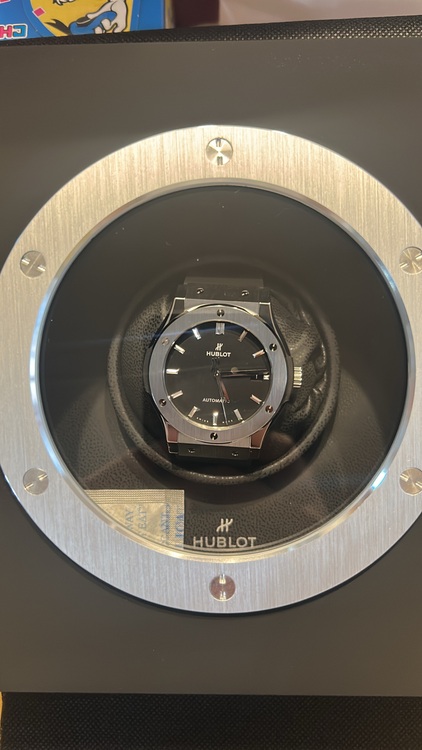 ウブロ クラシックフュージョン （高級時計）の商品画像 - 査定依頼日：2025年9月4日 - 最高査定価格：550,000円