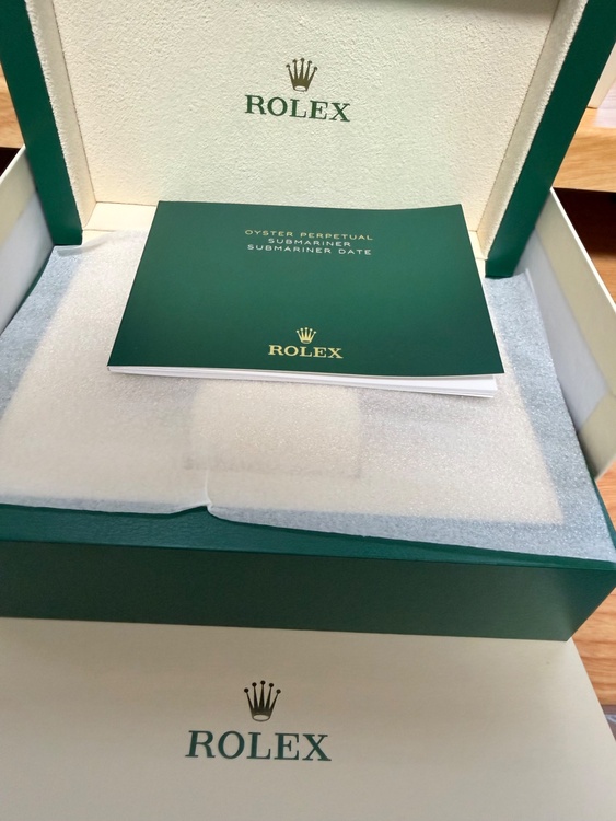 ロレックス サブマリーナー 126610l（高級時計）の商品画像 - 査定依頼日：2026年3月28日 - 最高査定価格：2,200,000円