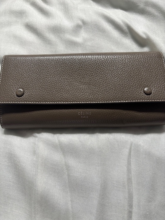 長財布（ブランド財布・小物）の商品画像 - 査定依頼日：2025年12月17日 - 最高査定価格：3,000円