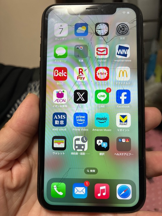 iPhone iPhoneXR 64GB au（スマホ）の商品画像 - 査定依頼日：2026年7月7日 - 最高査定価格：6,000円