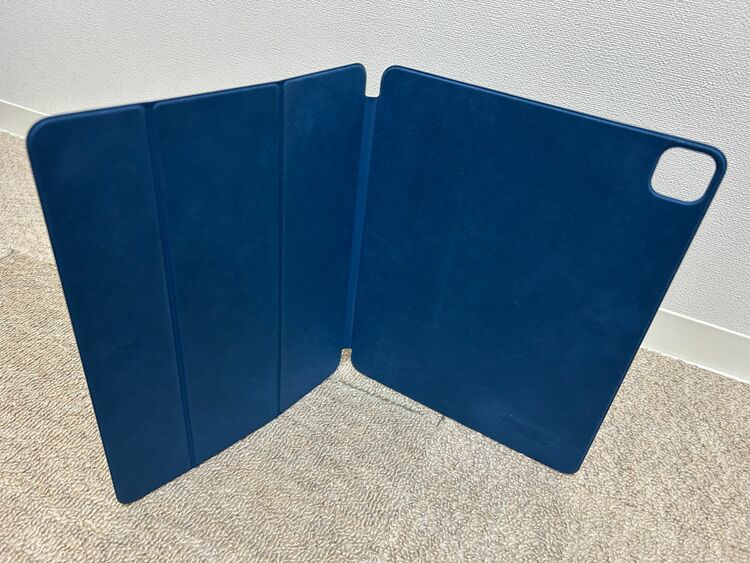 iPad Pro Smart Folio（PC・タブレット）の商品画像 - 査定依頼日：2025年11月3日 - 最高査定価格：2,000円