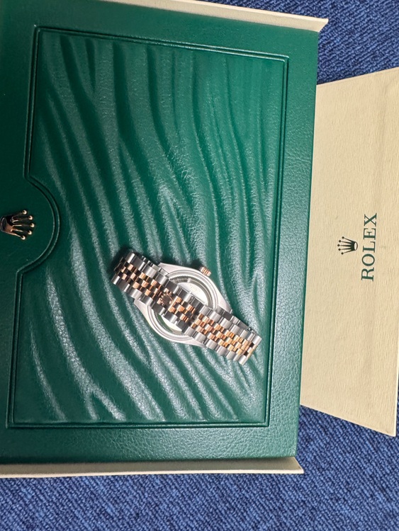 レディースロレックス（高級時計）の商品画像 - 査定依頼日：2025年9月29日 - 最高査定価格：1,800,000円