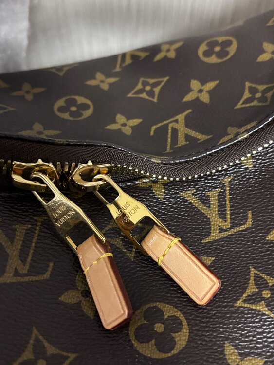 ルイヴィトン　シュリMM（ブランドバッグ）の商品画像 - 査定依頼日：2025年1月31日 - 最高査定価格：107,000円