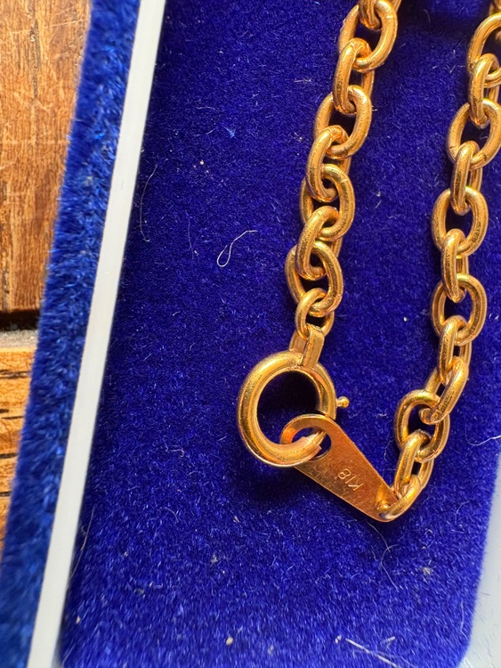 Ｋ18ネックレス（金・貴金属）の商品画像 - 査定依頼日：2025年10月5日 - 最高査定価格：190,000円