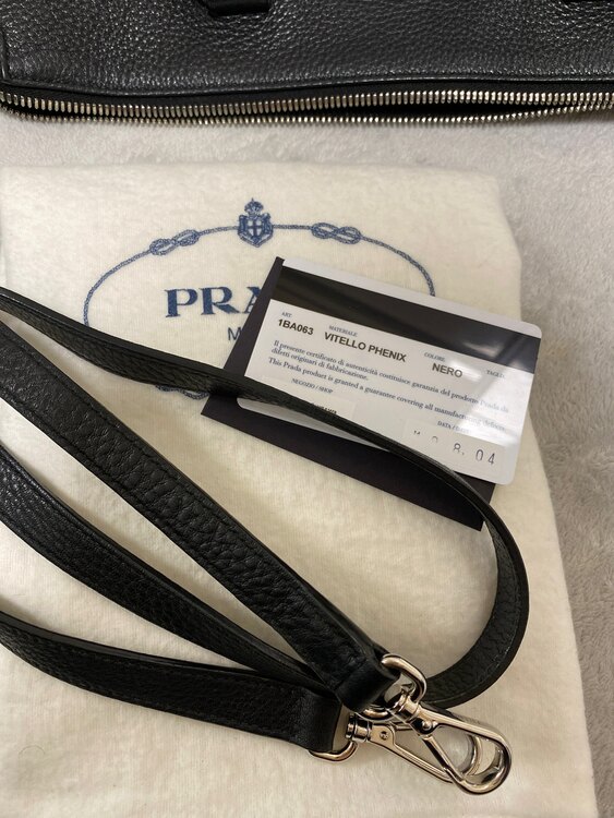 プラダ  （ブランドバッグ）の商品画像 - 査定依頼日：2025年5月31日 - 最高査定価格：120,000円