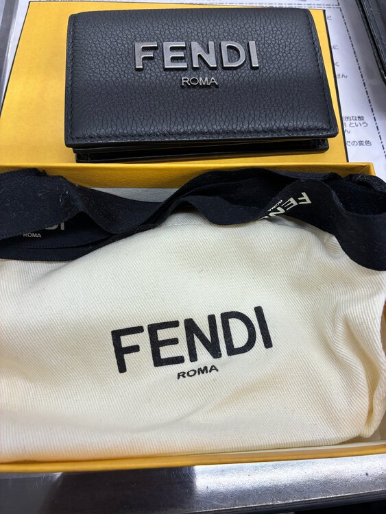 カードケース（ブランド財布・小物）の商品画像 - 査定依頼日：2025年3月25日 - 最高査定価格：20,000円