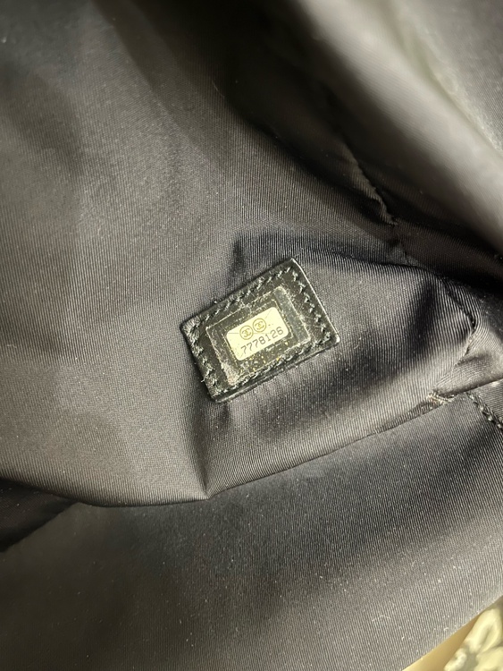 ニュートラベルライン トートバッグ GM（ブランドバッグ）の商品画像 - 査定依頼日：2026年2月4日 - 最高査定価格：15,000円