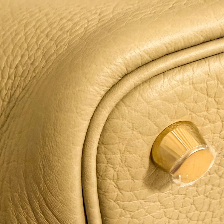 HERMES ピコタンロックPM トレンチ ゴールド金具 K刻印 新品未使用（ブランドバッグ）の商品画像 - 査定依頼日：2026年6月19日 - 最高査定価格：500,000円