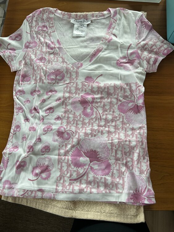 洋服（古着・ファッション）の商品画像 - 査定依頼日：2025年3月28日 - 最高査定価格：25,000円