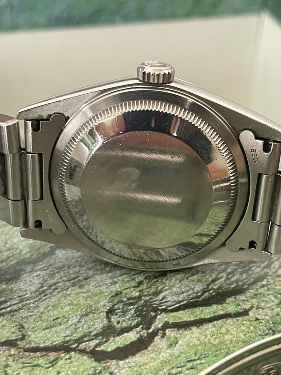 オイスターパーペチュアル16200（高級時計）の商品画像 - 査定依頼日：2025年9月29日 - 最高査定価格：850,000円