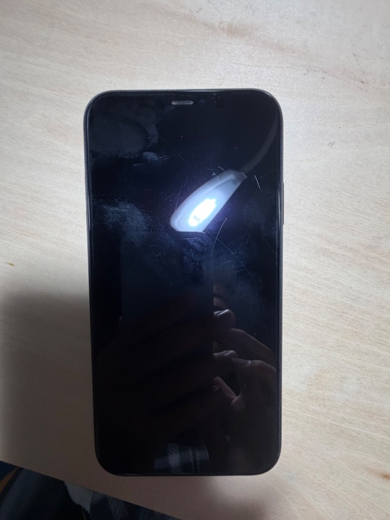 iPhone11 64GB docomo（スマホ）の商品画像 - 査定依頼日：2026年1月18日 - 最高査定価格：20,000円