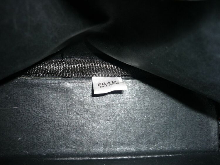 プラダ  （ブランドバッグ）の商品画像 - 査定依頼日：2025年10月3日 - 最高査定価格：200,000円