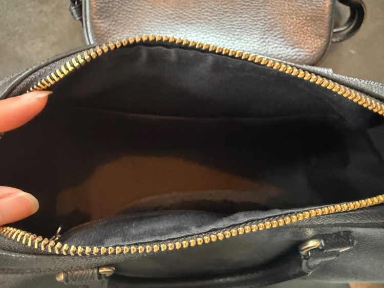 F79946（ブランドバッグ）の商品画像 - 査定依頼日：2026年4月2日 - 最高査定価格：8,000円