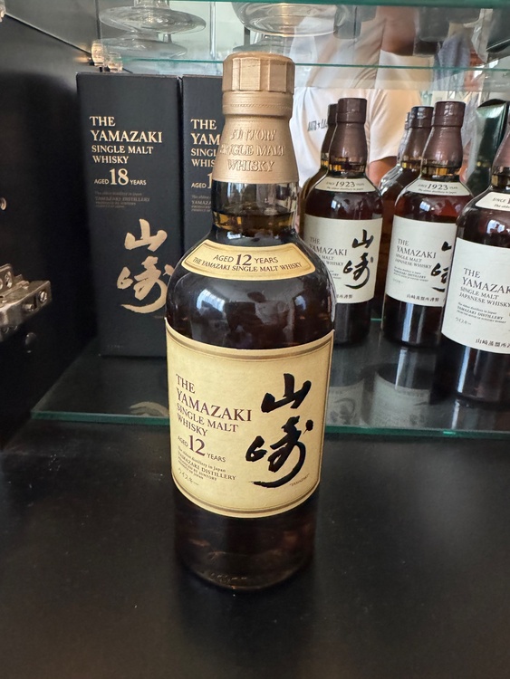 ウイスキー サントリー山崎 （お酒）の商品画像 - 査定依頼日：2025年12月19日 - 最高査定価格：334,300円