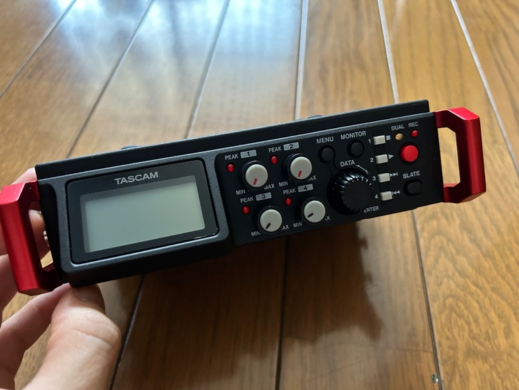 TASCAM リニアPCMレコーダー デジタル一眼レフカメラ用 DR-701D（オーディオ・スピーカー）の商品画像 - 査定依頼日：2025年7月6日 - 最高査定価格：15,000円