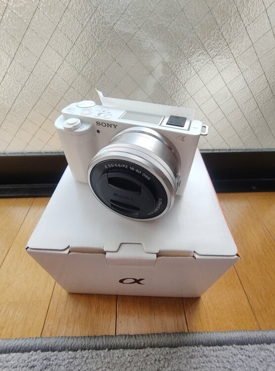 ZV-E10（カメラ）の商品画像 - 査定依頼日：2026年10月3日 - 最高査定価格：55,000円
