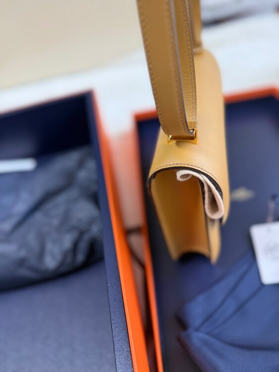 エルメス コンスタンス （ブランドバッグ）の商品画像 - 査定依頼日：2025年4月21日 - 最高査定価格：1,150,000円