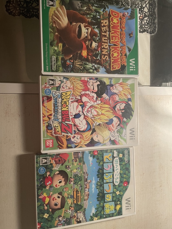 Wii本体 リモコン ヌンチャク カセット（ゲーム機本体・ゲームソフト）の商品画像 - 査定依頼日：2022年5月9日 - 最高査定価格：1,180円