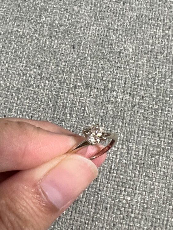 ダイヤモンドリング（宝石）の商品画像 - 査定依頼日：2025年10月5日 - 最高査定価格：120,000円