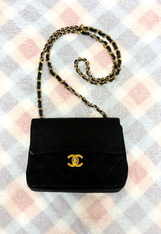 シャネル　バッグ　マトラッセ ミニ チェーンショルダーバッグ（ブランドバッグ）の商品画像 - 査定依頼日：2026年2月3日 - 最高査定価格：200,000円