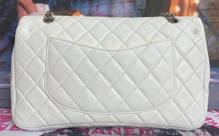 ダブルフラップショルダーバック（ブランドバッグ）の商品画像 - 査定依頼日：2023年8月30日 - 最高査定価格：430,000円