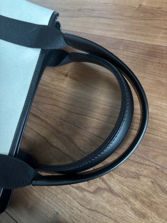 バレンシアガ  （ブランドバッグ）の商品画像 - 査定依頼日：2026年3月23日 - 最高査定価格：62,000円