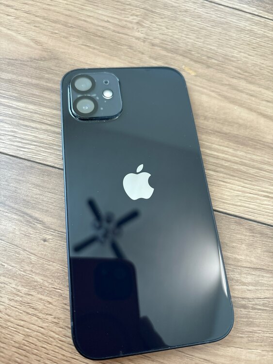 iPhone 12 128GB Softbank（スマホ）の商品画像 - 査定依頼日：2025年2月18日 - 最高査定価格：36,000円