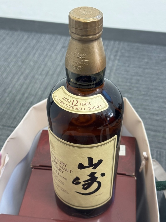 ウイスキー サントリー山崎 （お酒）の商品画像 - 査定依頼日：2026年1月5日 - 最高査定価格：25,000円